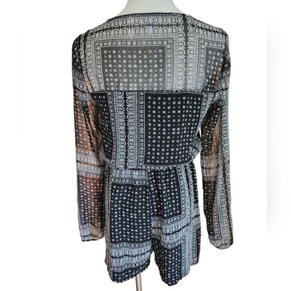 BCBGeneration ROMPER SZ S - Picture 2 of 7
